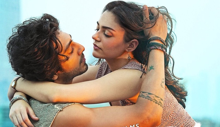 Saiyaara Trailer Hints at a Love Story That Turns Into a Storm