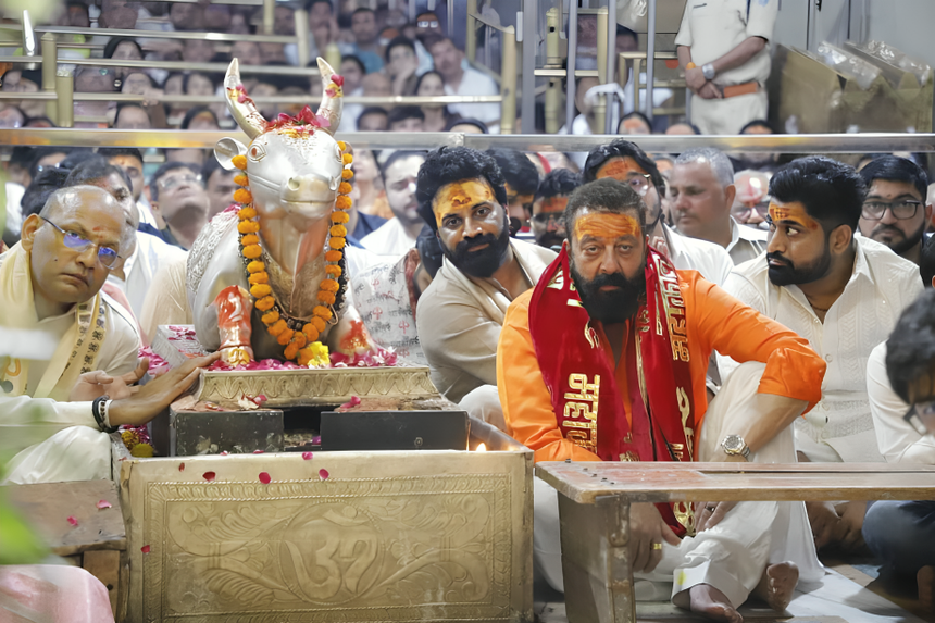 Sanjay Dutt Seeks Blessings at Mahakaleshwar Temple in Ujjain
