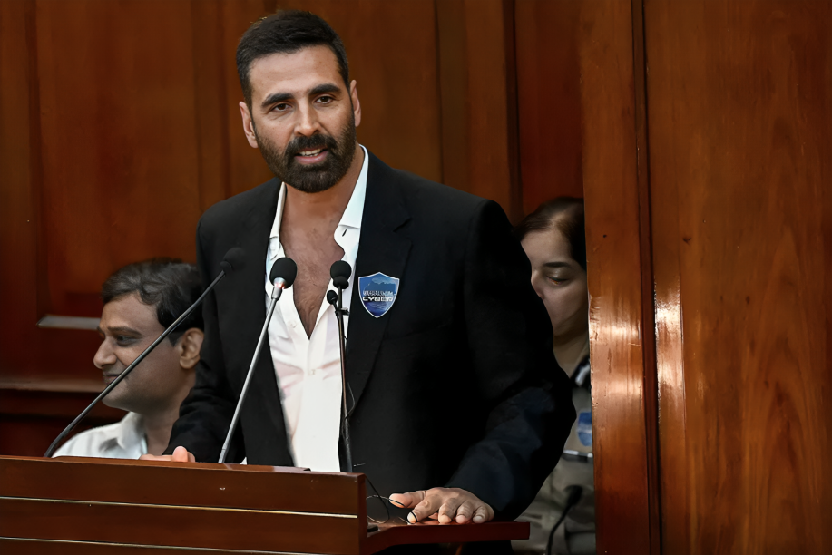 Akshay Kumar Opens Up About Cybercrime Scare Involving Daughter Nitara, Urges for ‘Cyber Period’ in Schools